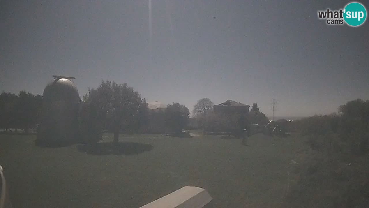 Višnjan Observatory Live Webcam – Explore the Sky, Asteroids, Comets, and Meteoroids