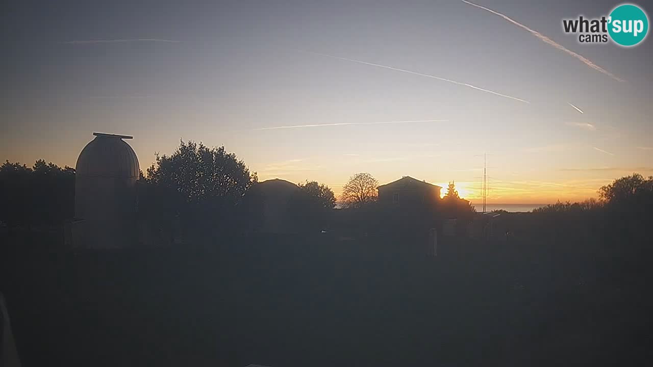 Višnjan Observatory Live Webcam – Explore the Sky, Asteroids, Comets, and Meteoroids