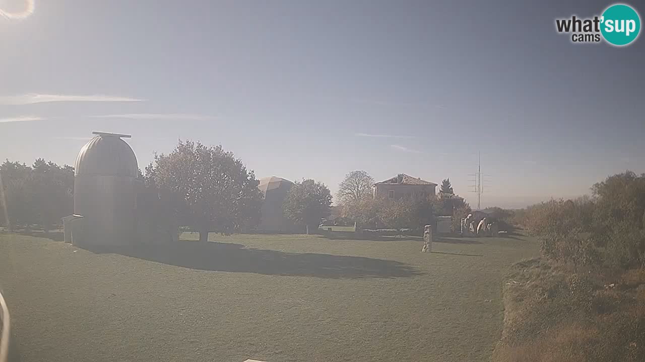 Cámara web en vivo del Observatorio de Višnjan: explora el cielo, los asteroides, cometas y meteoroides