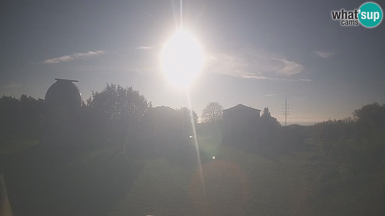 Webcam en direct de l’Observatoire de Višnjan – Explorez le ciel, les astéroïdes, les comètes et les météoroïdes