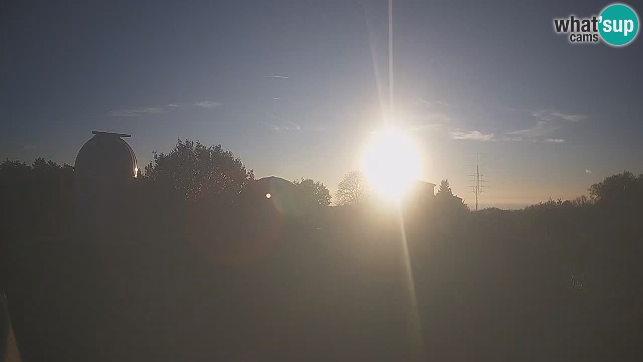 Webcam en direct de l’Observatoire de Višnjan – Explorez le ciel, les astéroïdes, les comètes et les météoroïdes