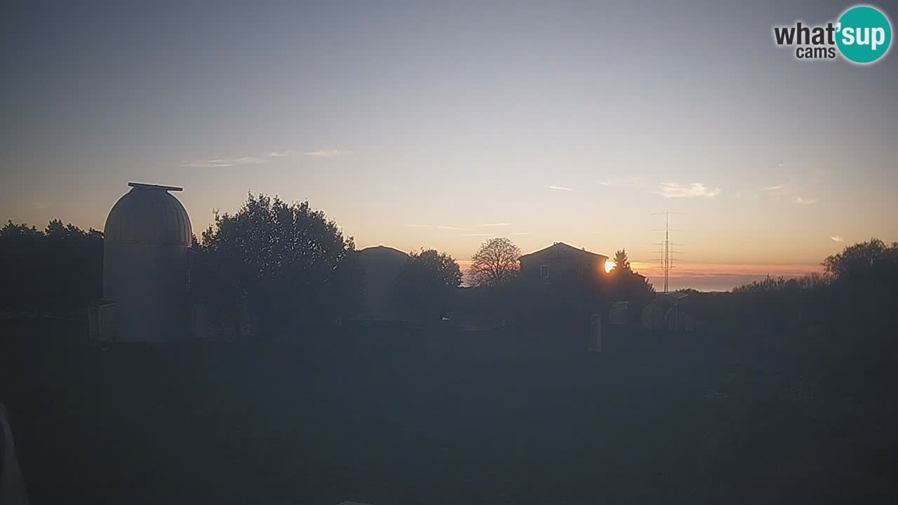 Višnjan Observatory Live Webcam – Explore the Sky, Asteroids, Comets, and Meteoroids