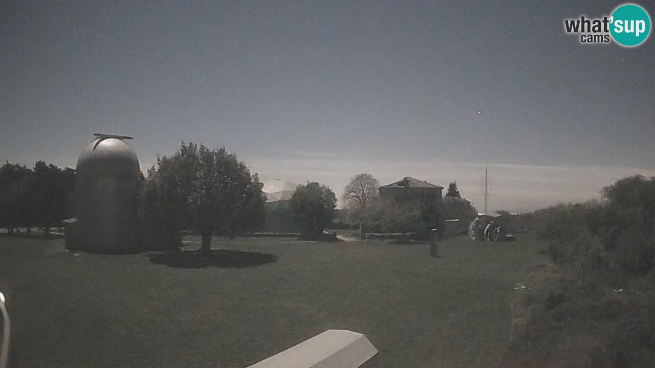 Višnjan Observatory Live Webcam – Explore the Sky, Asteroids, Comets, and Meteoroids