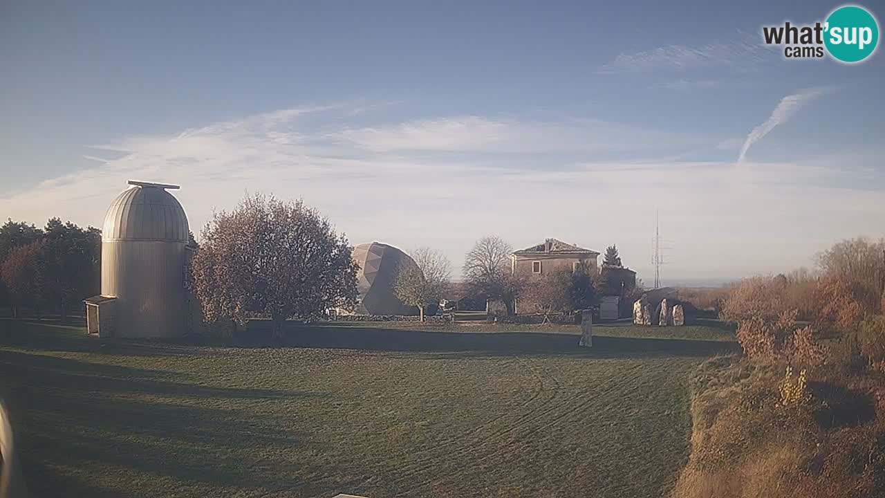 Observatorij Višnjan spletna kamera – Odkrivajte nebo, asteroide, komete in meteorite