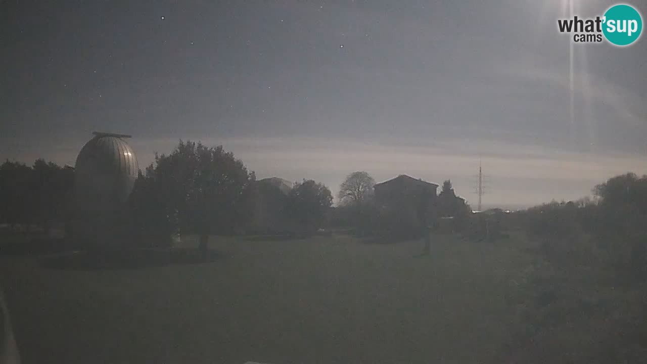 Observatorij Višnjan spletna kamera – Odkrivajte nebo, asteroide, komete in meteorite
