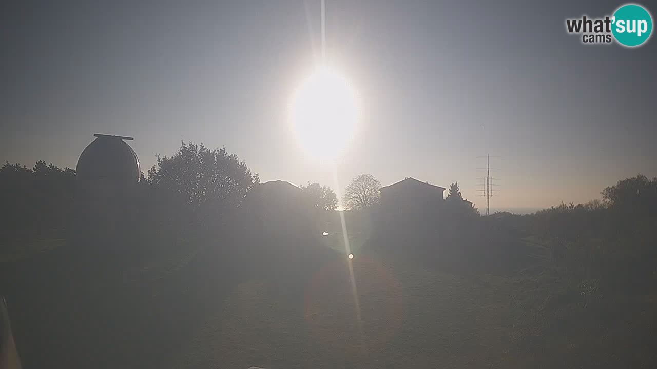 Observatorij Višnjan spletna kamera – Odkrivajte nebo, asteroide, komete in meteorite