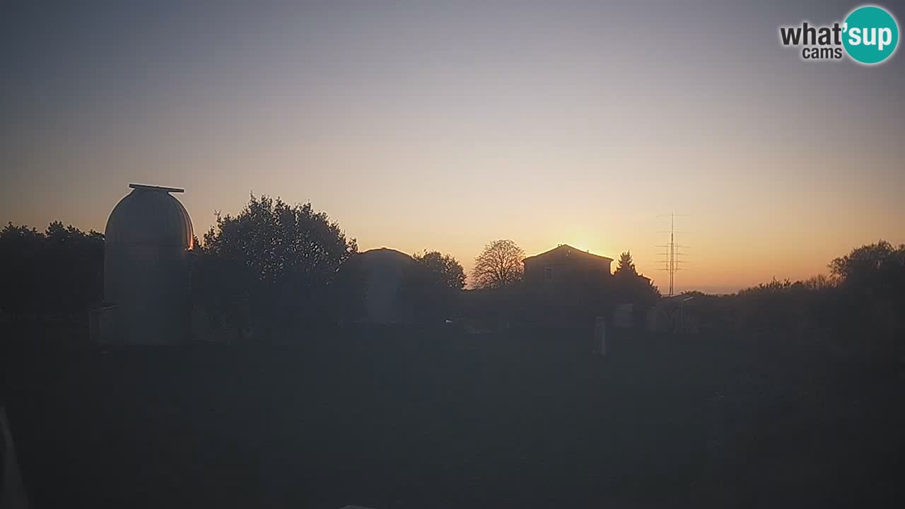 Observatorij Višnjan spletna kamera – Odkrivajte nebo, asteroide, komete in meteorite