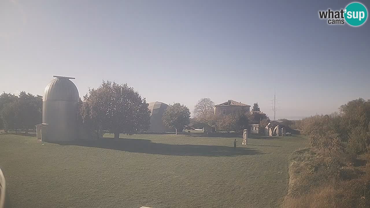 Višnjan-Observatorium Live Webcam – Explore the Sky, Asteroids, Comets, and Meteoroids