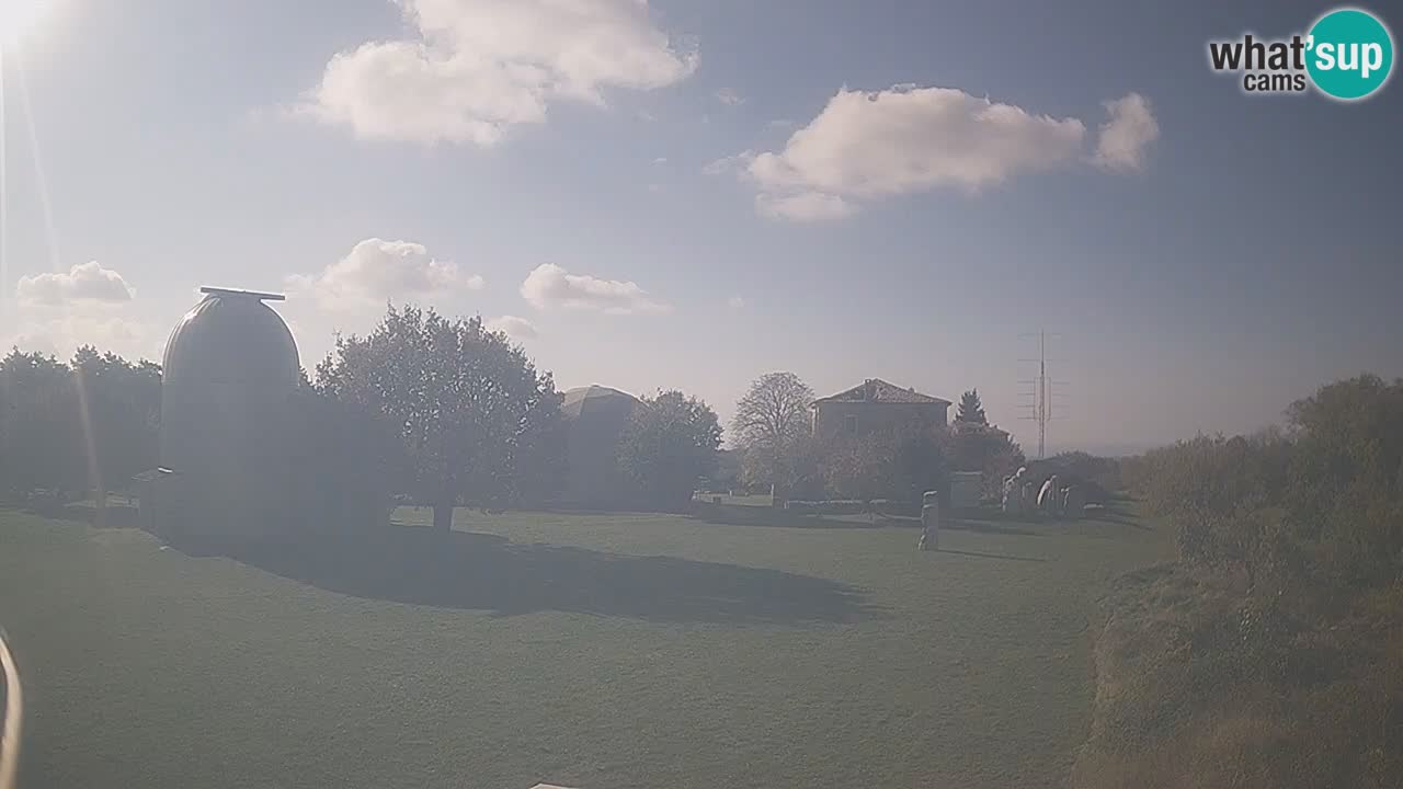 Cámara web en vivo del Observatorio de Višnjan: explora el cielo, los asteroides, cometas y meteoroides