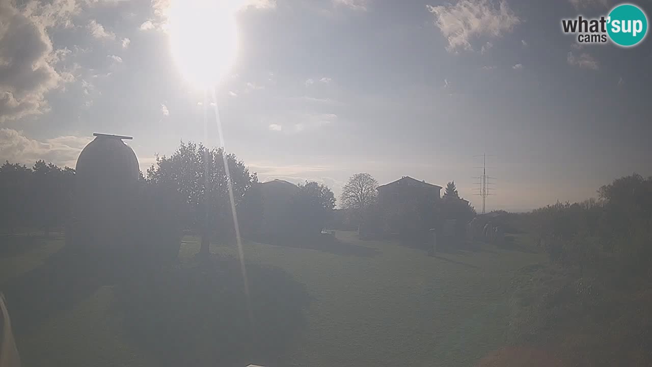 Observatorij Višnjan spletna kamera – Odkrivajte nebo, asteroide, komete in meteorite