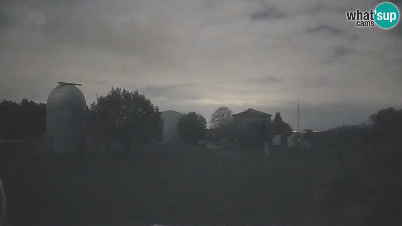 Višnjan-Observatorium Live Webcam – Explore the Sky, Asteroids, Comets, and Meteoroids