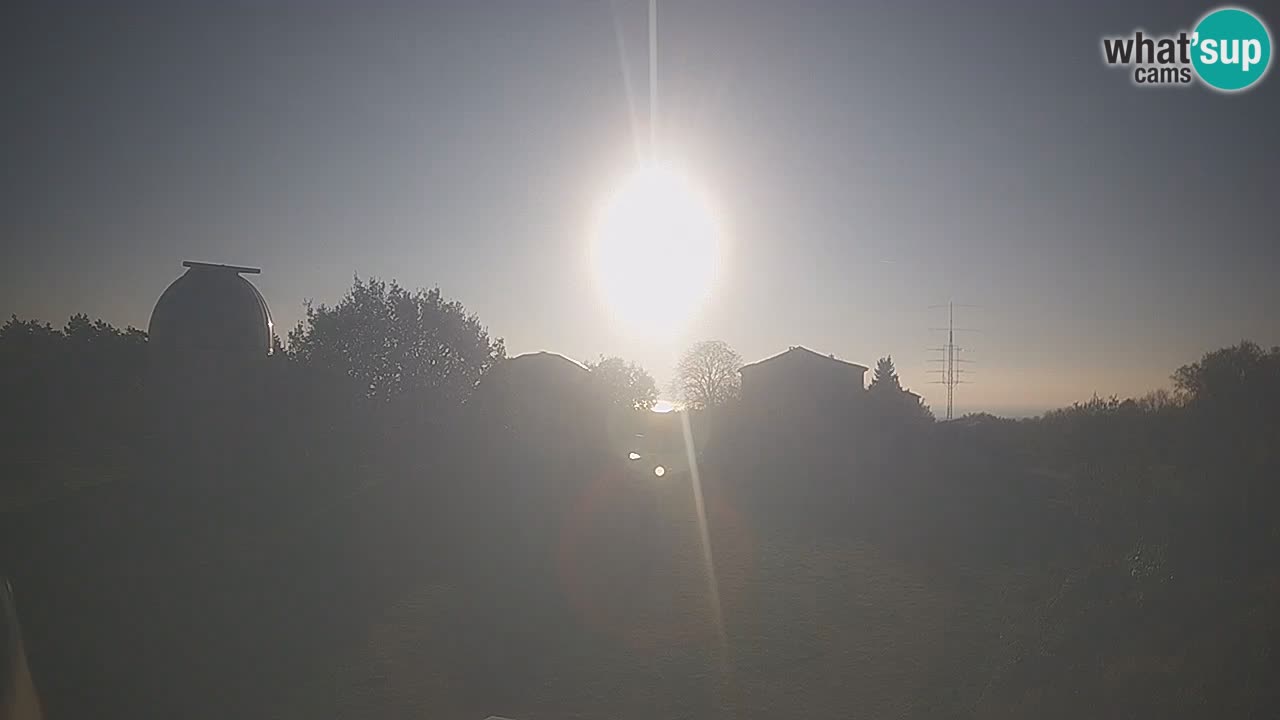 Višnjan-Observatorium Live Webcam – Explore the Sky, Asteroids, Comets, and Meteoroids