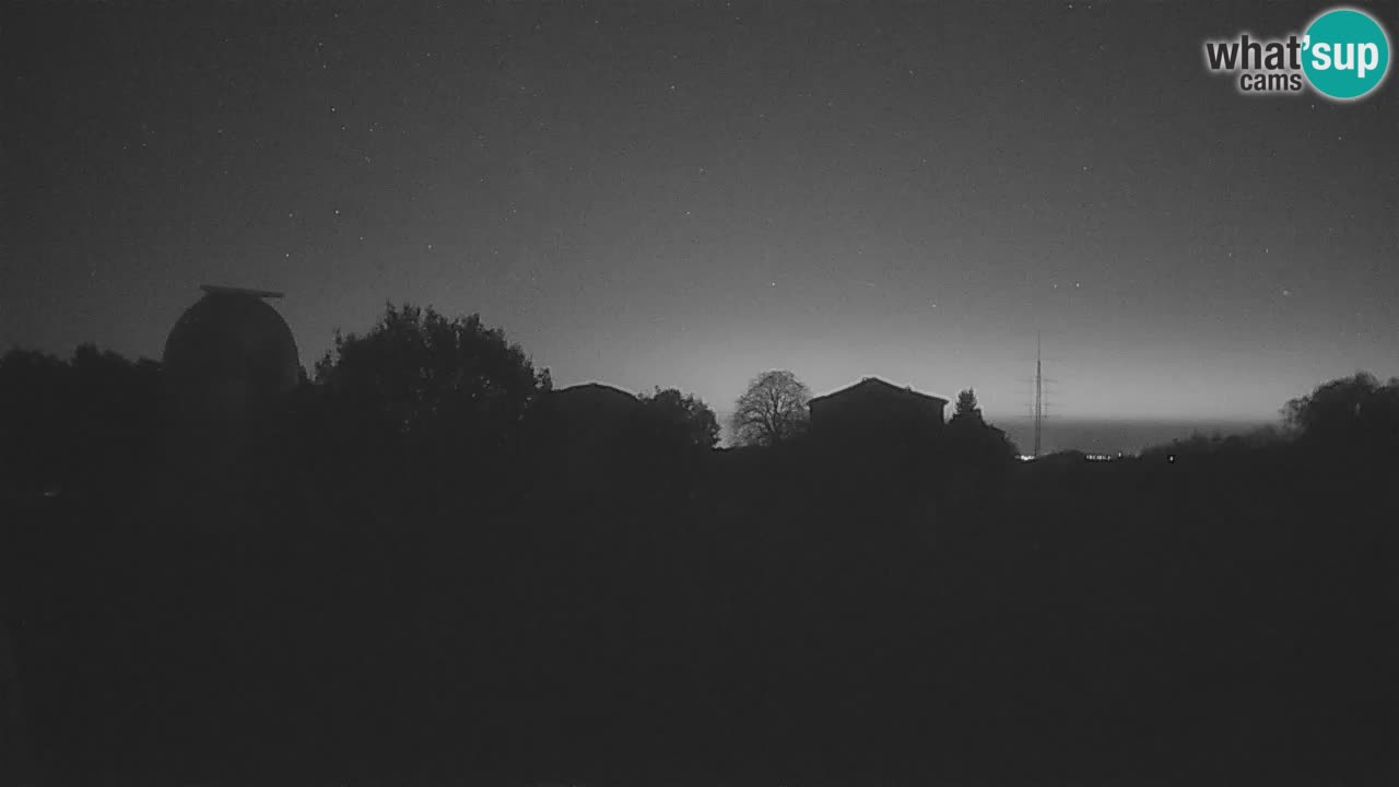 Cámara web en vivo del Observatorio de Višnjan: explora el cielo, los asteroides, cometas y meteoroides