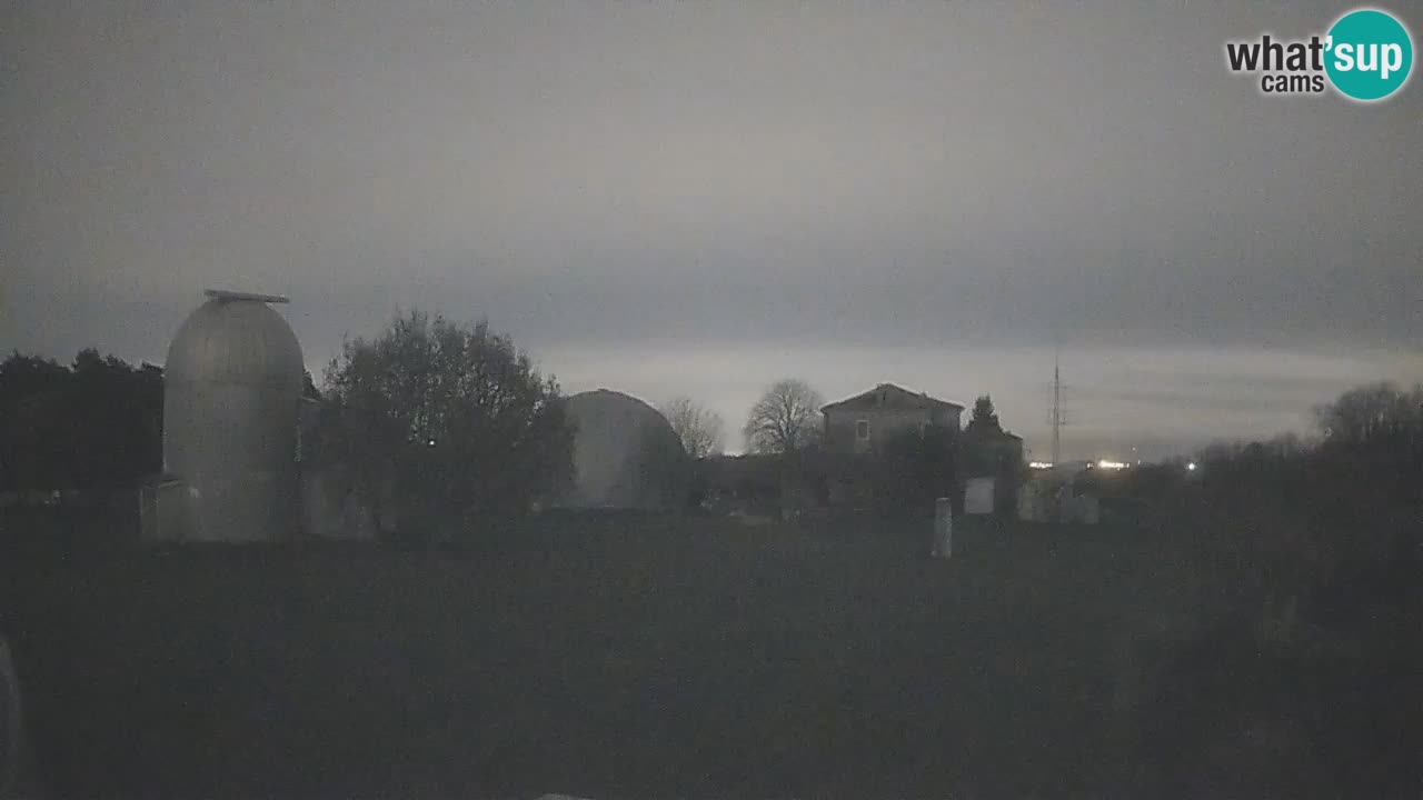 Višnjan-Observatorium Live Webcam – Explore the Sky, Asteroids, Comets, and Meteoroids