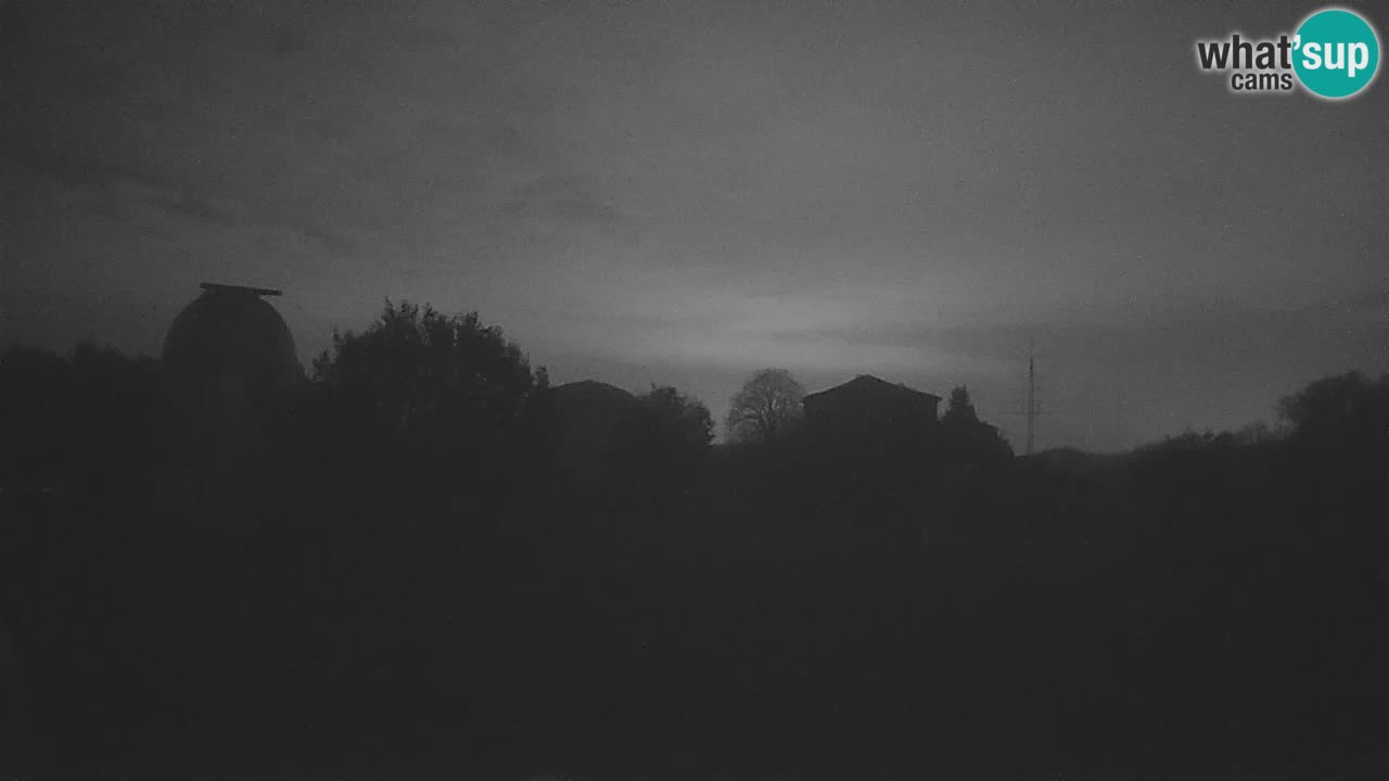 Višnjan Observatory Live Webcam – Explore the Sky, Asteroids, Comets, and Meteoroids