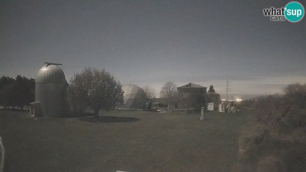 Višnjan Observatory Live Webcam – Explore the Sky, Asteroids, Comets, and Meteoroids