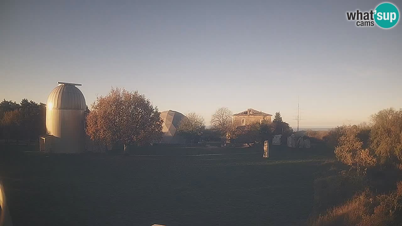 Višnjan Observatory Live Webcam – Explore the Sky, Asteroids, Comets, and Meteoroids