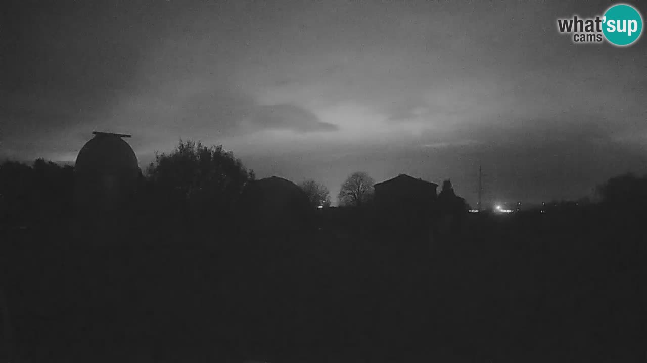 Višnjan Observatory Live Webcam – Explore the Sky, Asteroids, Comets, and Meteoroids