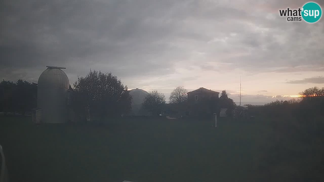 Višnjan Observatory Live Webcam – Explore the Sky, Asteroids, Comets, and Meteoroids