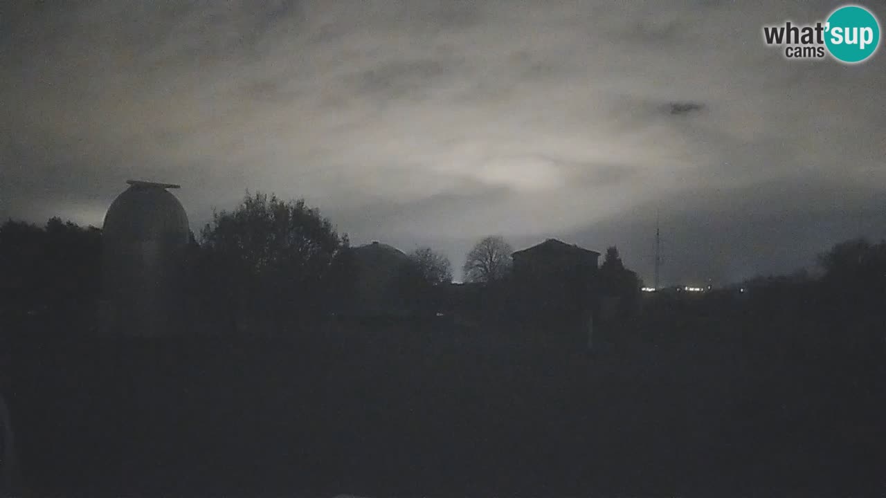 Višnjan-Observatorium Live Webcam – Explore the Sky, Asteroids, Comets, and Meteoroids