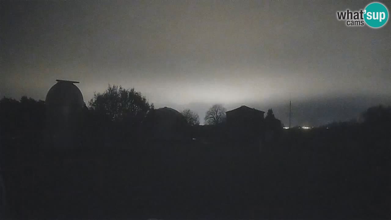 Observatorij Višnjan spletna kamera – Odkrivajte nebo, asteroide, komete in meteorite