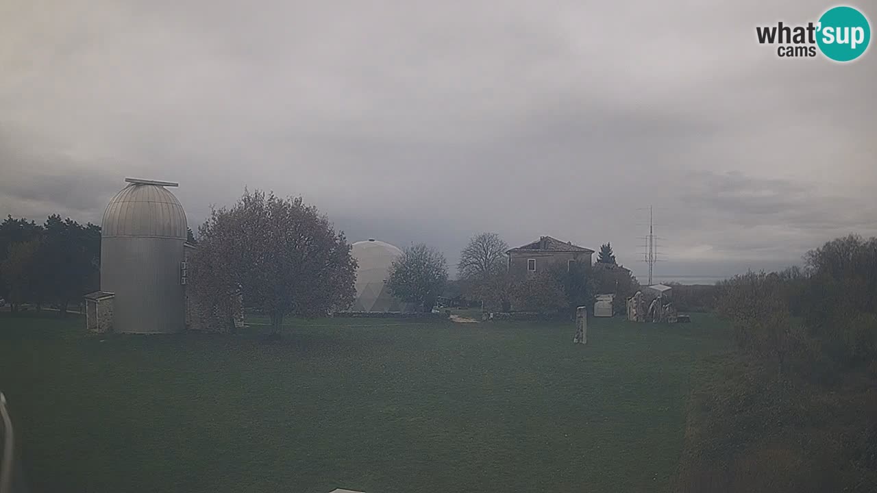 Višnjan Observatory Live Webcam – Explore the Sky, Asteroids, Comets, and Meteoroids