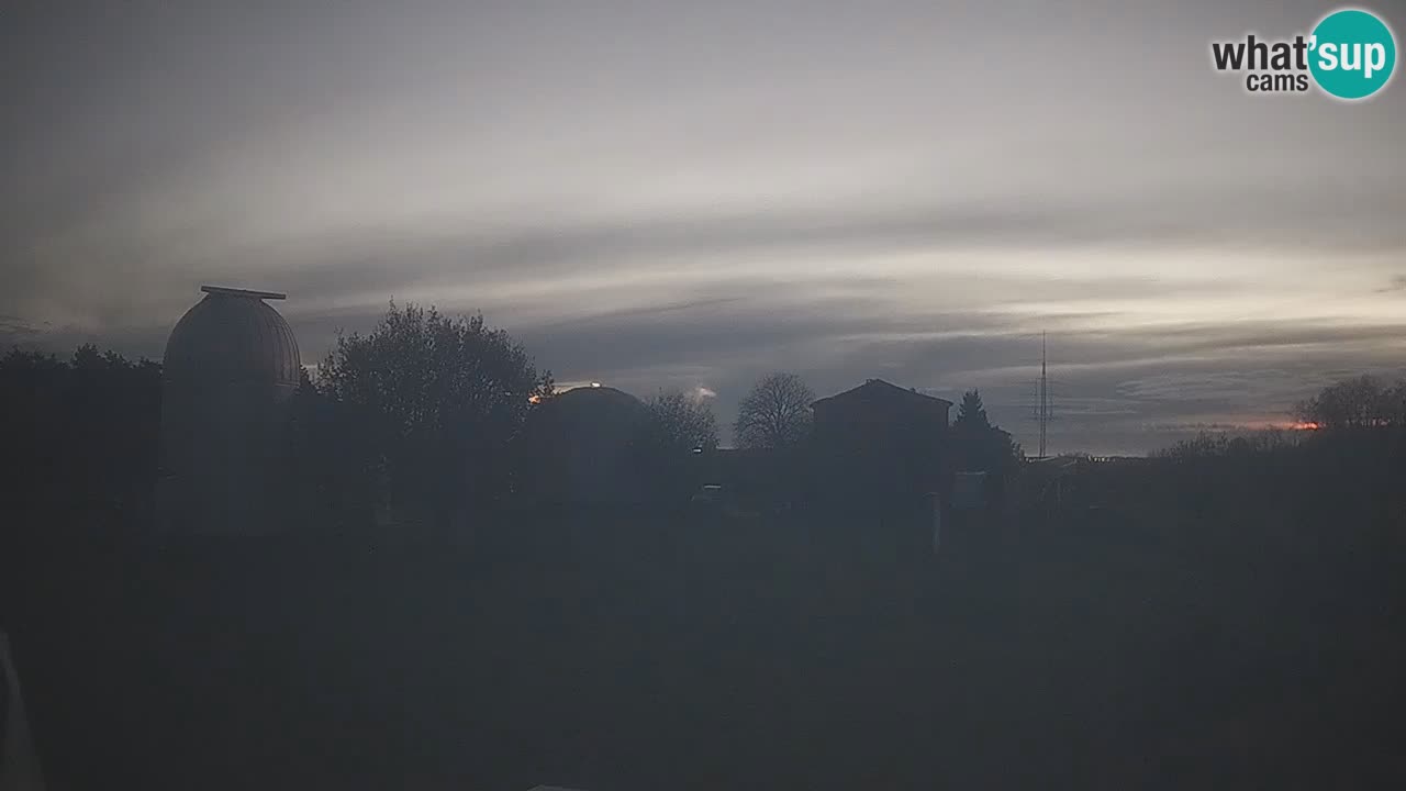 Višnjan Observatory Live Webcam – Explore the Sky, Asteroids, Comets, and Meteoroids