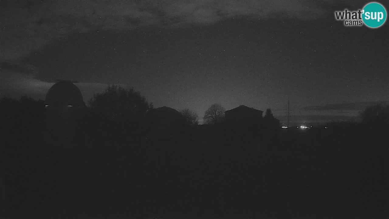 Višnjan-Observatorium Live Webcam – Explore the Sky, Asteroids, Comets, and Meteoroids