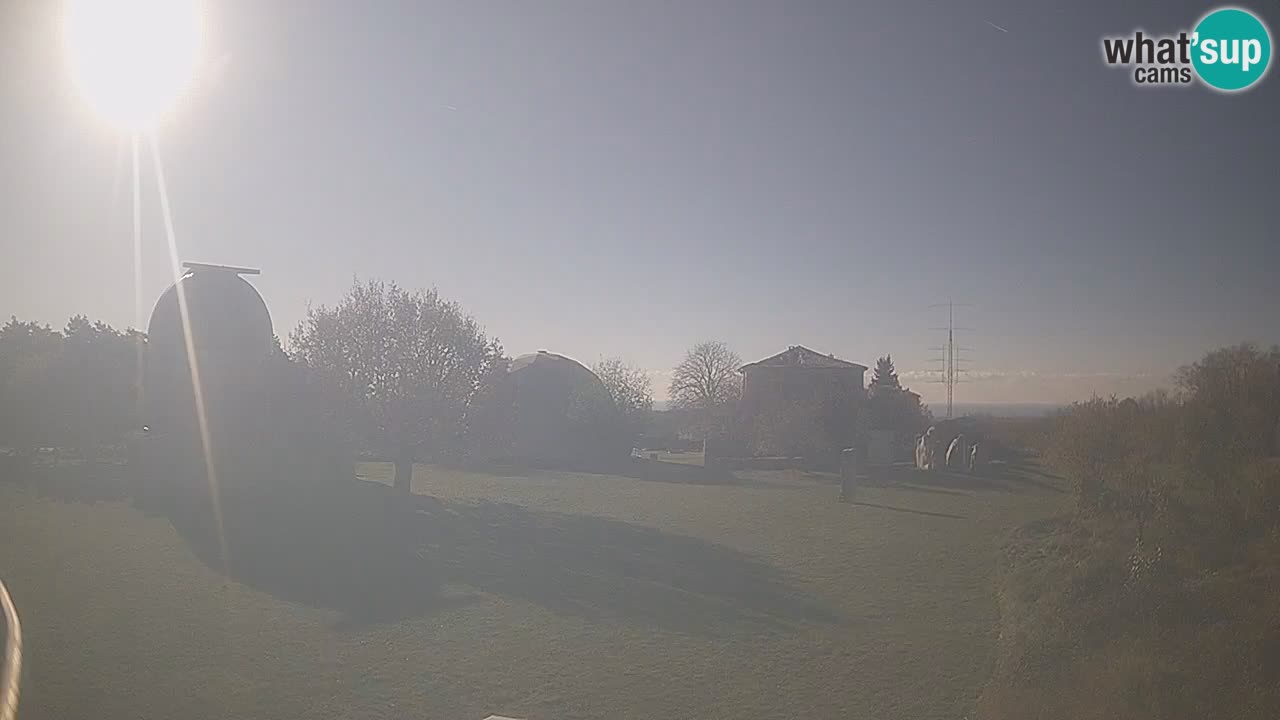 Cámara web en vivo del Observatorio de Višnjan: explora el cielo, los asteroides, cometas y meteoroides