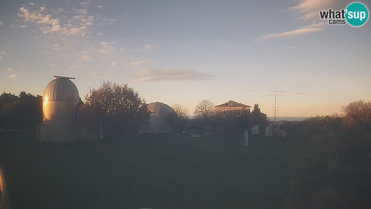 Višnjan Observatory Live Webcam – Explore the Sky, Asteroids, Comets, and Meteoroids