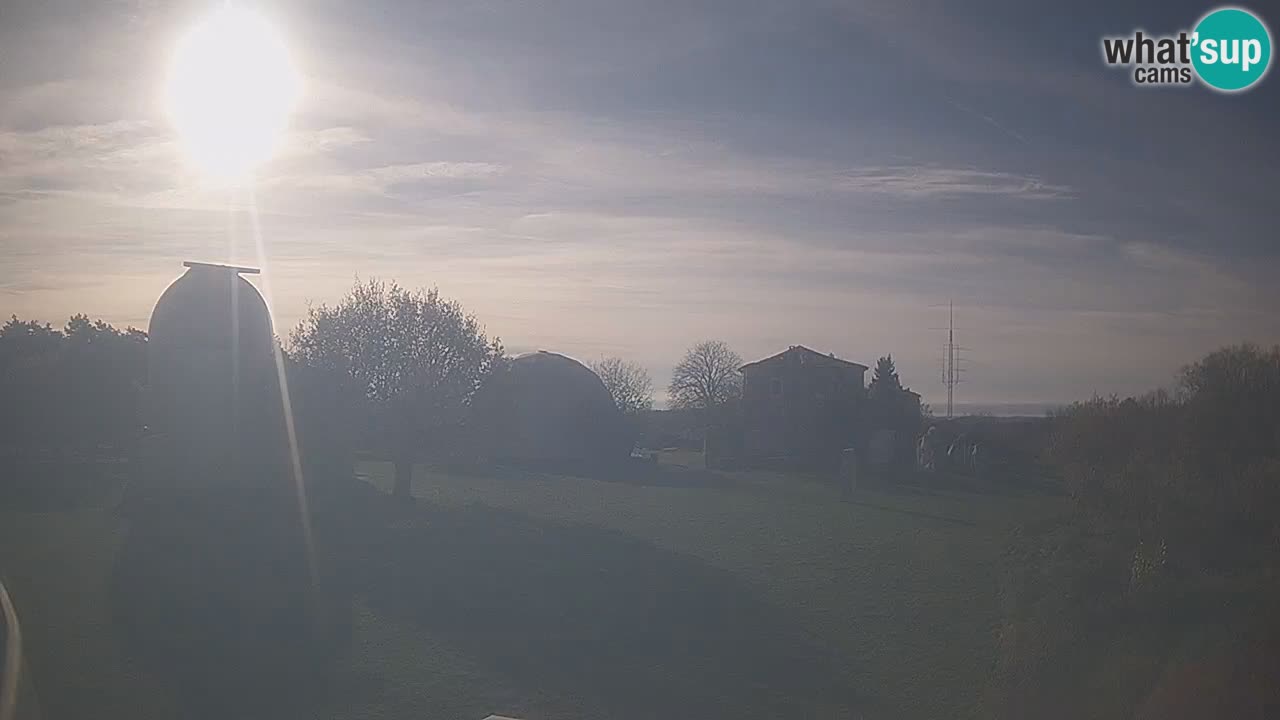 Višnjan Observatory Live Webcam – Explore the Sky, Asteroids, Comets, and Meteoroids