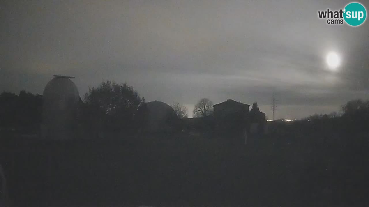 Observatorij Višnjan spletna kamera – Odkrivajte nebo, asteroide, komete in meteorite