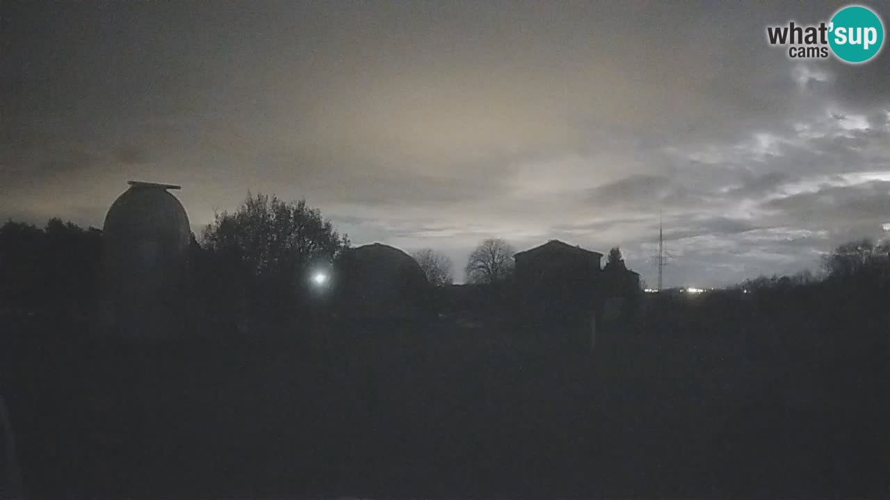 Observatorij Višnjan spletna kamera – Odkrivajte nebo, asteroide, komete in meteorite