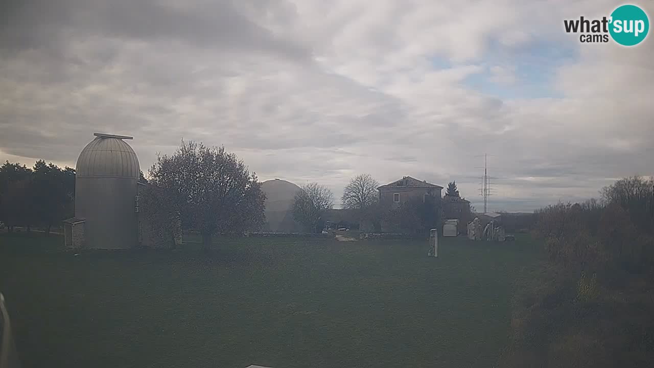 Observatorij Višnjan spletna kamera – Odkrivajte nebo, asteroide, komete in meteorite
