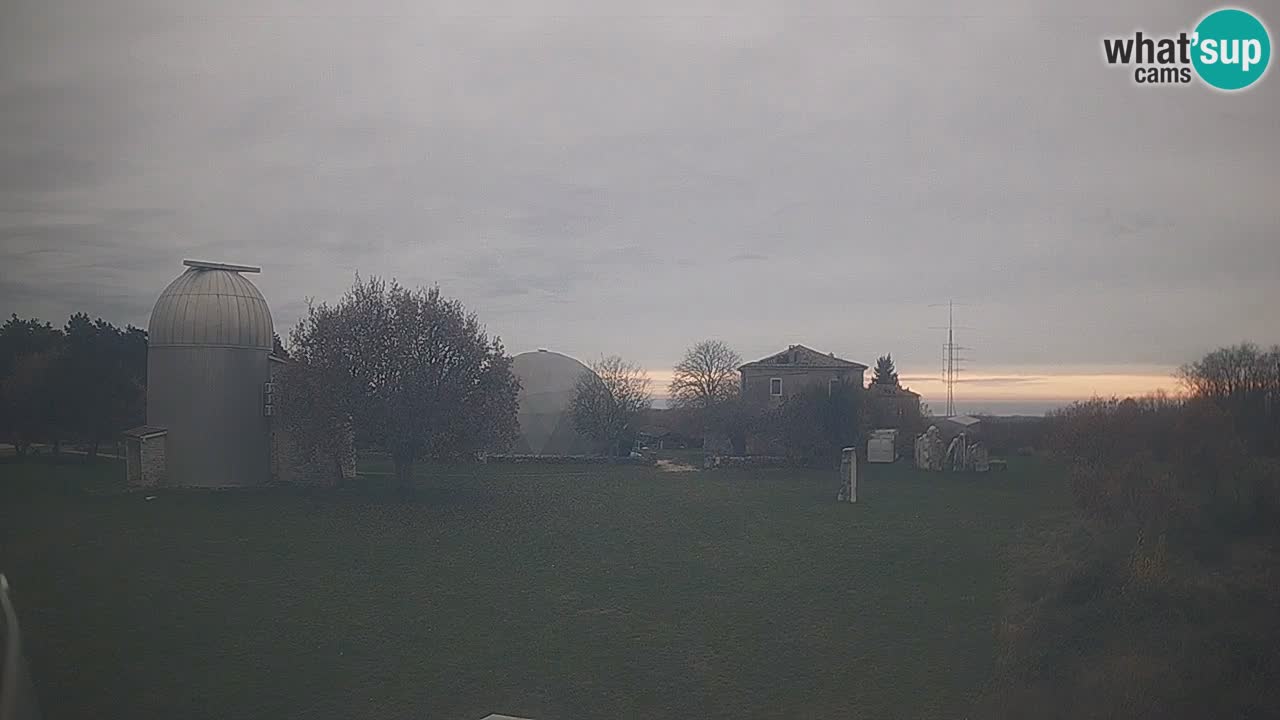 Višnjan Observatory Live Webcam – Explore the Sky, Asteroids, Comets, and Meteoroids