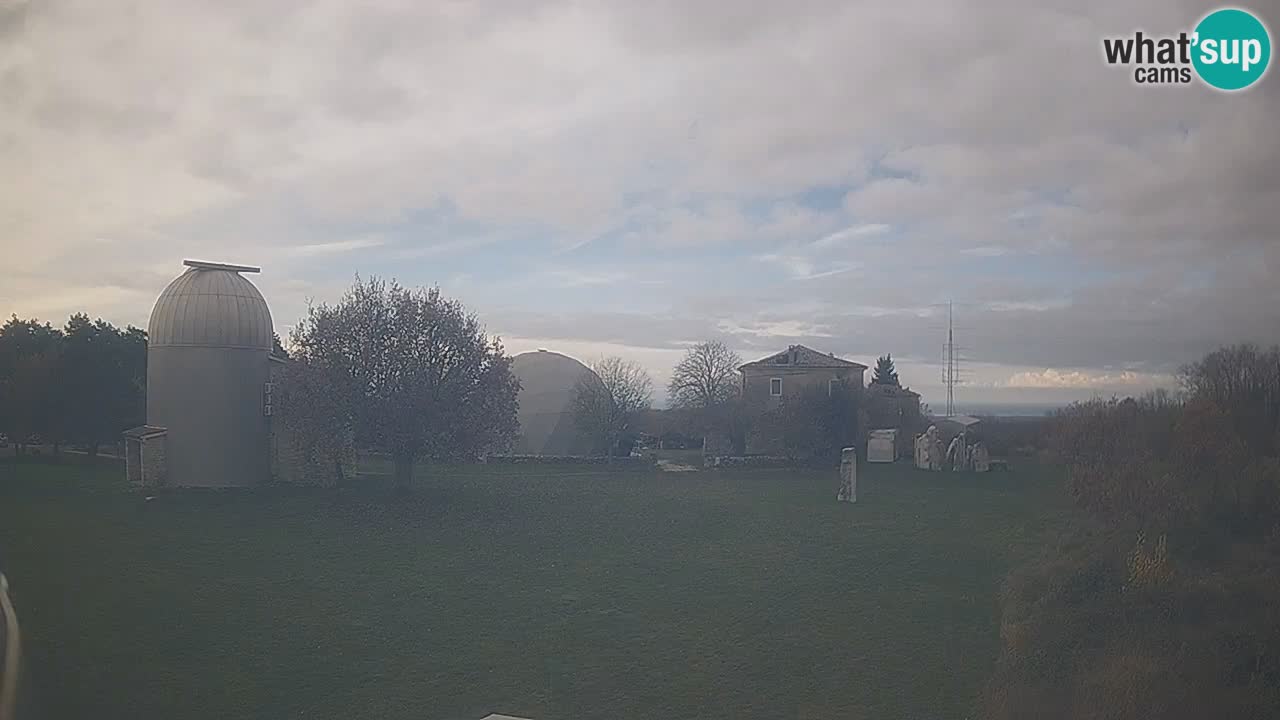 Cámara web en vivo del Observatorio de Višnjan: explora el cielo, los asteroides, cometas y meteoroides