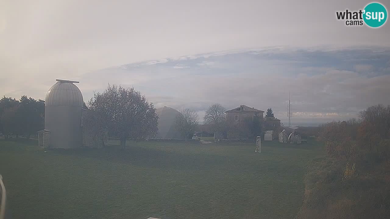 Višnjan-Observatorium Live Webcam – Explore the Sky, Asteroids, Comets, and Meteoroids