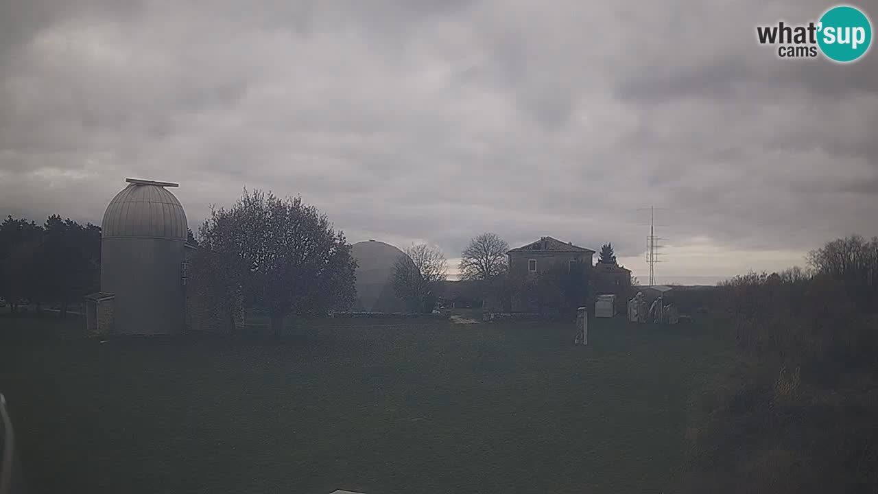 Višnjan Observatory Live Webcam – Explore the Sky, Asteroids, Comets, and Meteoroids