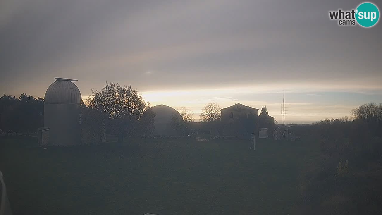 Višnjan Observatory Live Webcam – Explore the Sky, Asteroids, Comets, and Meteoroids