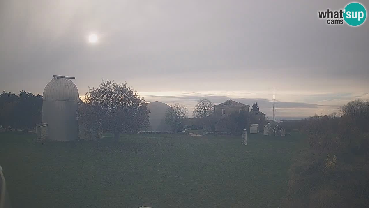 Višnjan Observatory Live Webcam – Explore the Sky, Asteroids, Comets, and Meteoroids