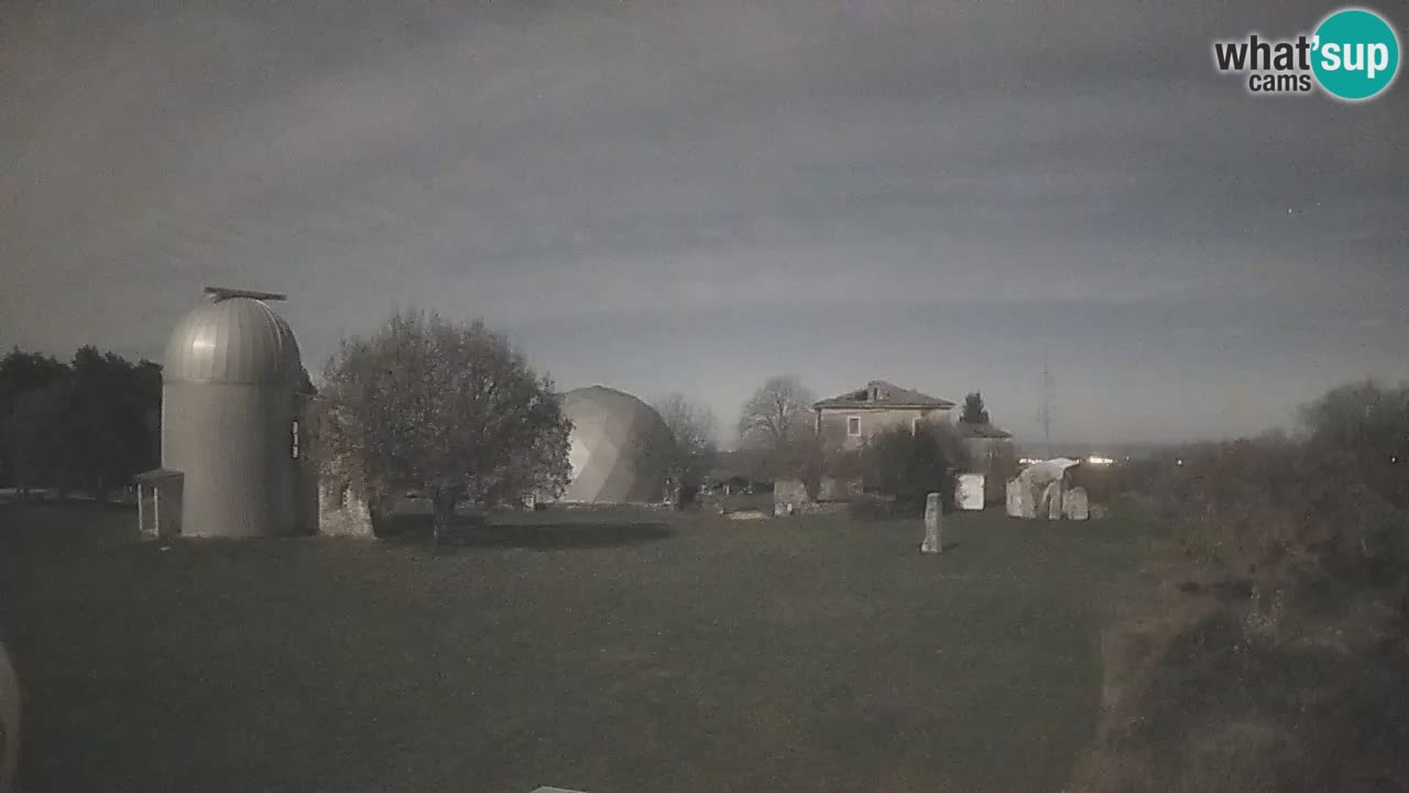 Višnjan Observatory Live Webcam – Explore the Sky, Asteroids, Comets, and Meteoroids