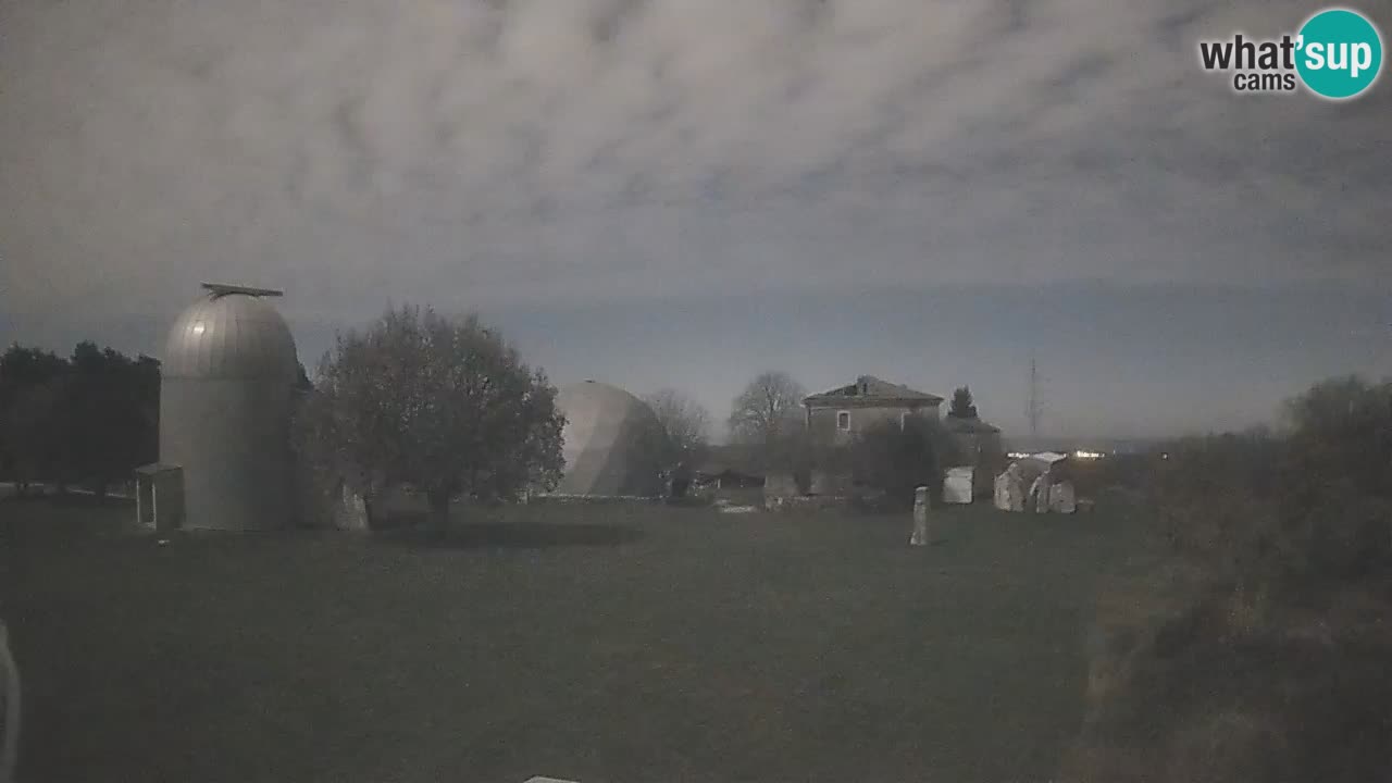 Višnjan Observatory Live Webcam – Explore the Sky, Asteroids, Comets, and Meteoroids