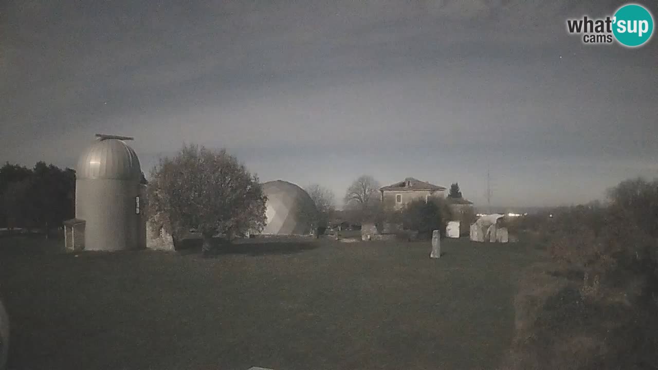 Višnjan Observatory Live Webcam – Explore the Sky, Asteroids, Comets, and Meteoroids