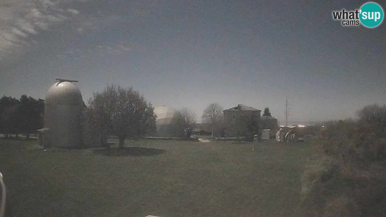 Višnjan Observatory Live Webcam – Explore the Sky, Asteroids, Comets, and Meteoroids