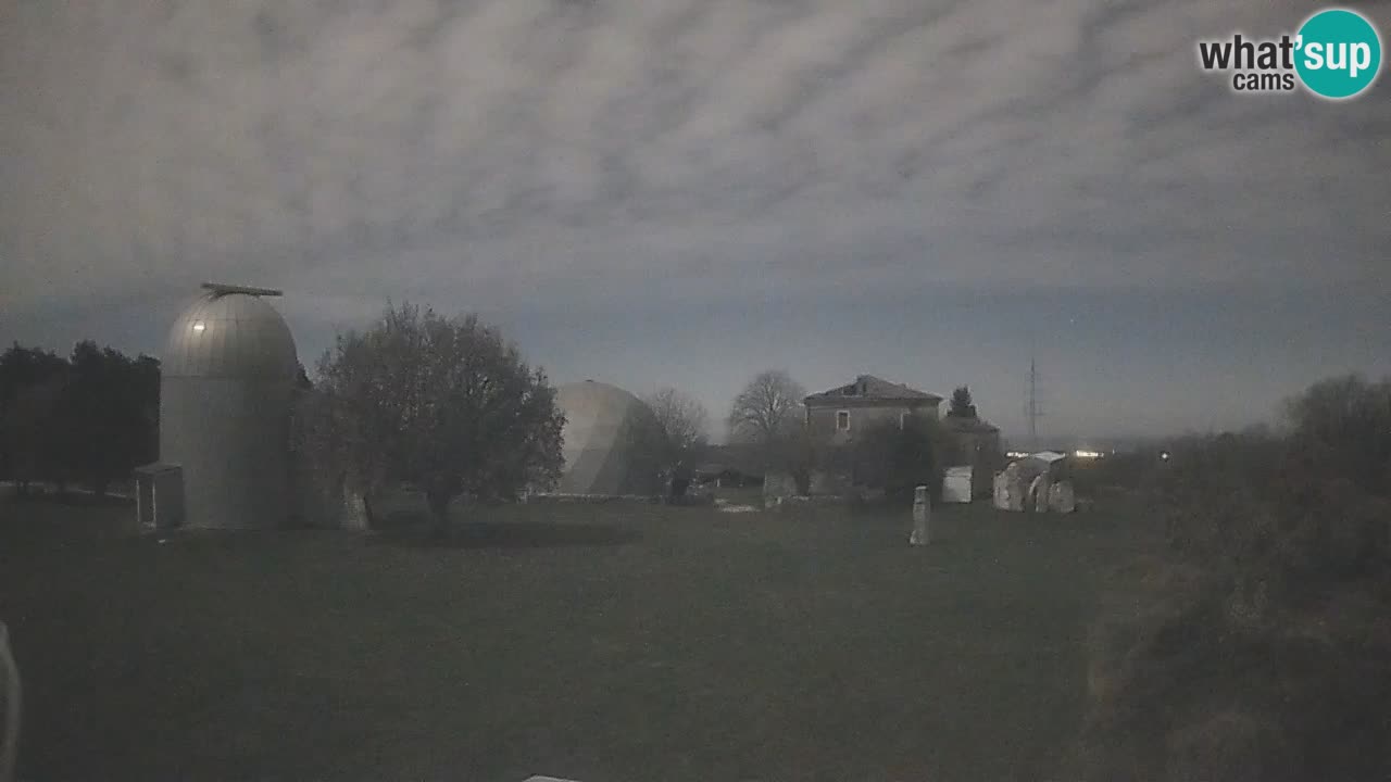 Višnjan Observatory Live Webcam – Explore the Sky, Asteroids, Comets, and Meteoroids