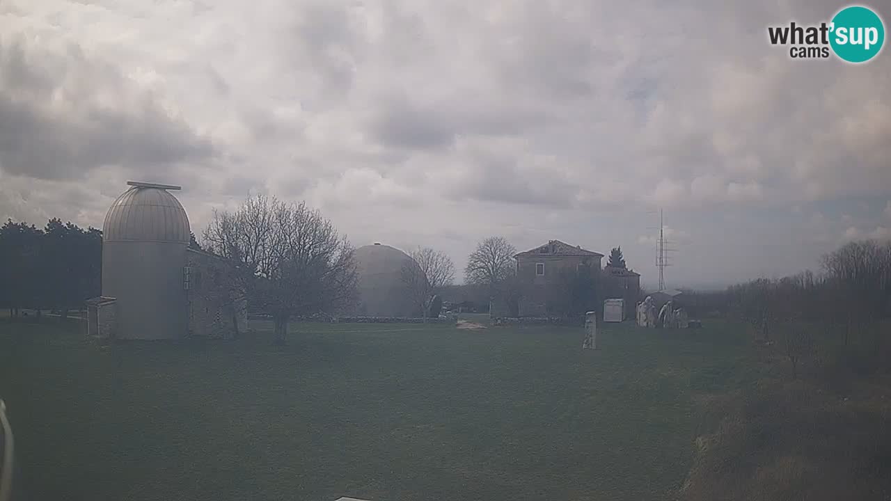 Observatorij Višnjan spletna kamera – Odkrivajte nebo, asteroide, komete in meteorite