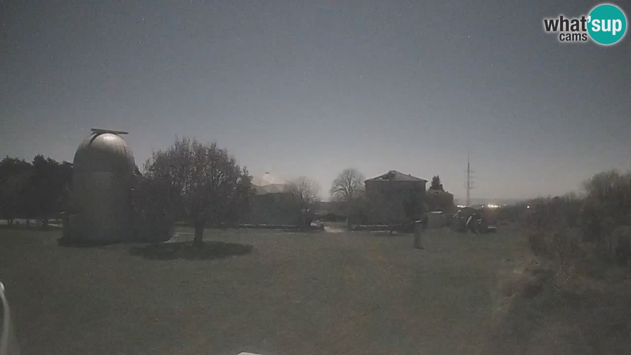 Višnjan Observatory Live Webcam – Explore the Sky, Asteroids, Comets, and Meteoroids