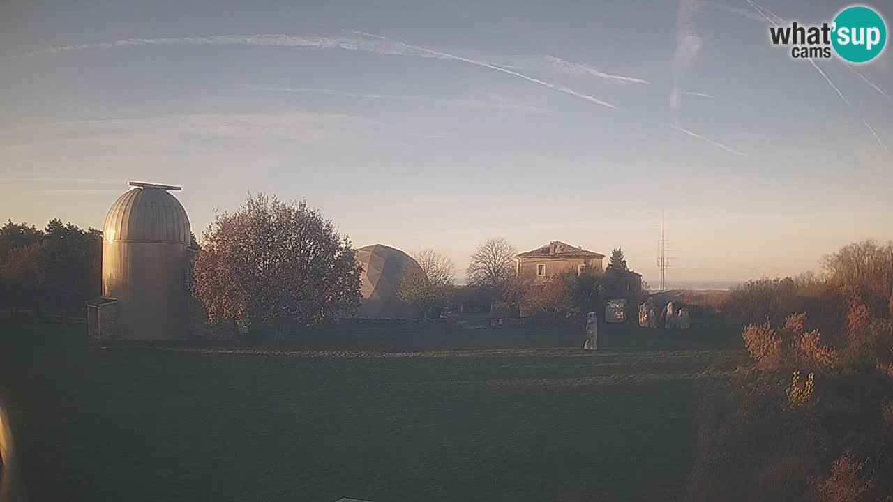 Višnjan Observatory Live Webcam – Explore the Sky, Asteroids, Comets, and Meteoroids