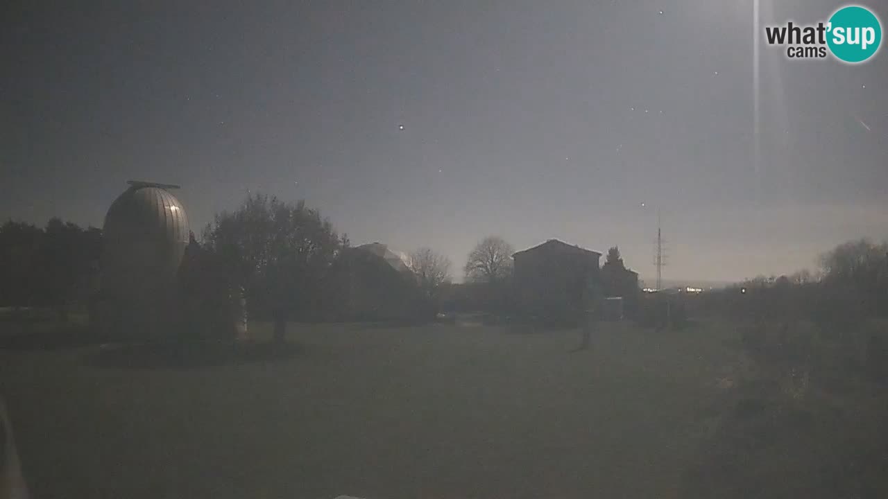 Višnjan Observatory Live Webcam – Explore the Sky, Asteroids, Comets, and Meteoroids