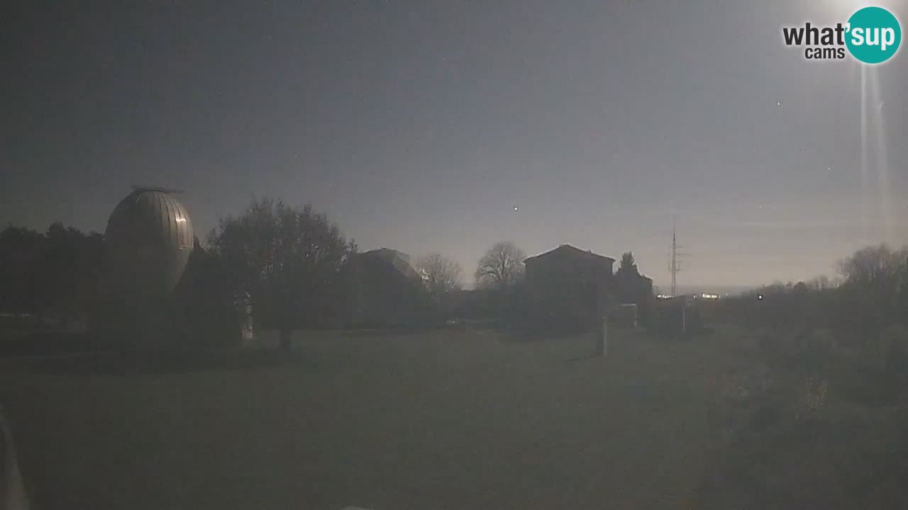 Višnjan-Observatorium Live Webcam – Explore the Sky, Asteroids, Comets, and Meteoroids